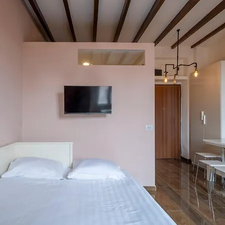 New York-style - Modern Glam Near The Center Of Appartamento *