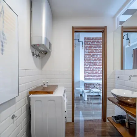 New York-style - Modern Glam Near The Center Of Milano