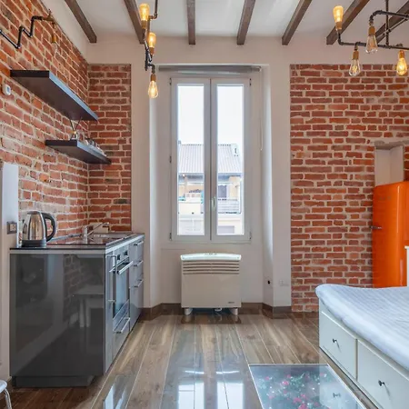 New York-style - Modern Glam Near The Center Of Milano
